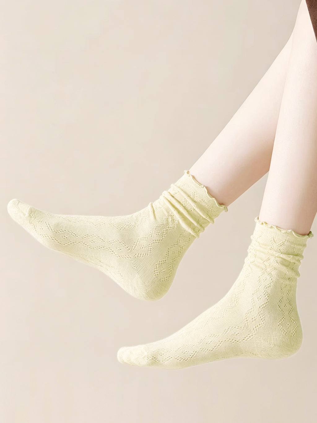 HOWSWET Women Medium Summer Thin Socks Ruffled Cuffs Breathable Casual 3 packs